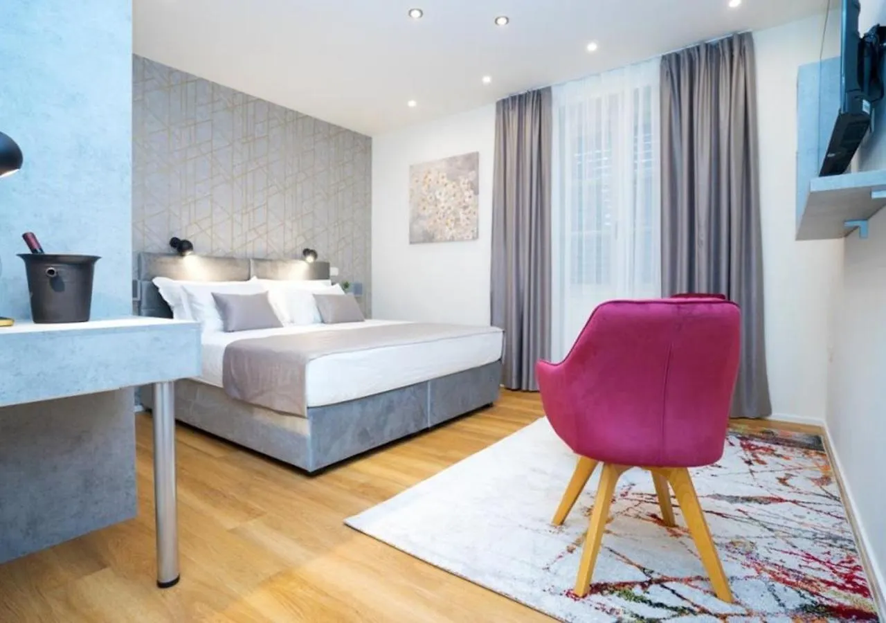 Luxury Rooms Marioty Split 0*,